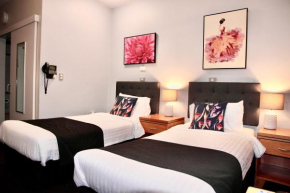Гостиница Mariners Court Hotel  Сидней